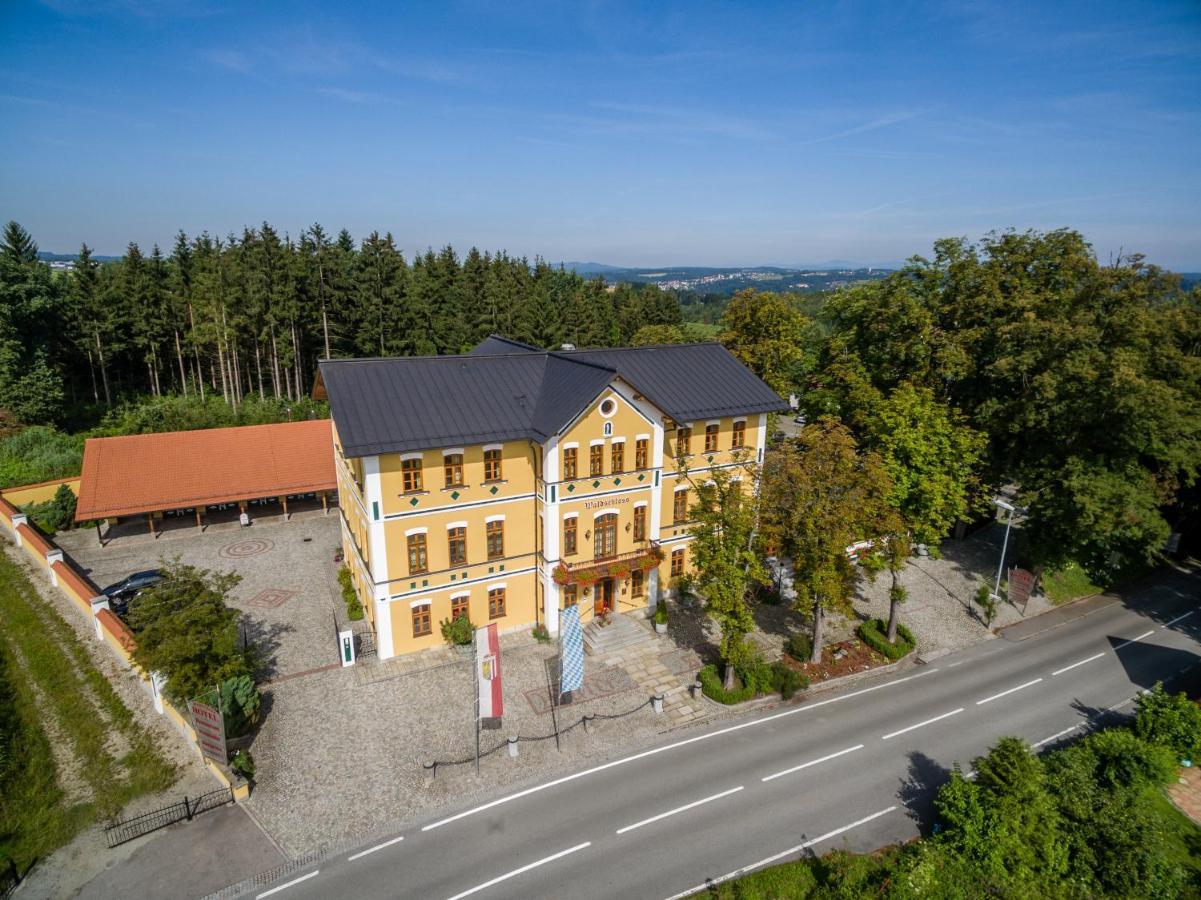 Hotel & Restaurant Waldschloss باساو المظهر الخارجي الصورة