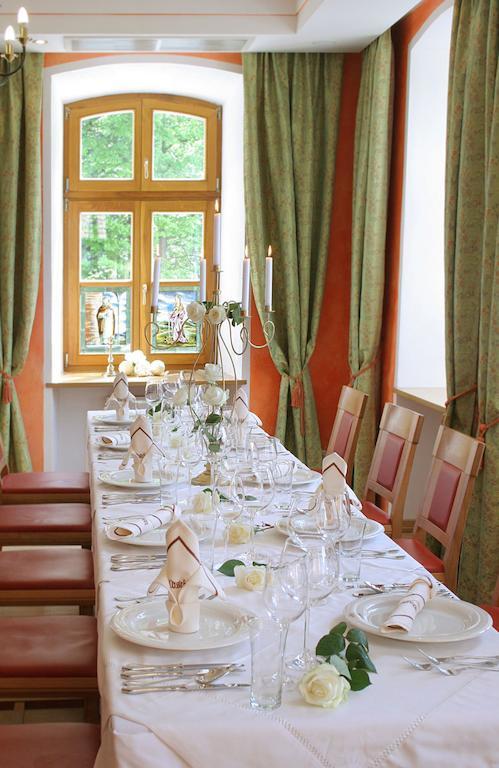 Hotel & Restaurant Waldschloss باساو المظهر الخارجي الصورة